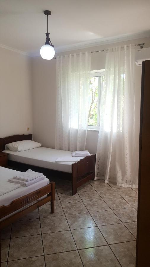 Vita Apartment - Spacious Garden And Balcony 5 Min To Beach & Center Ksamil Extérieur photo
