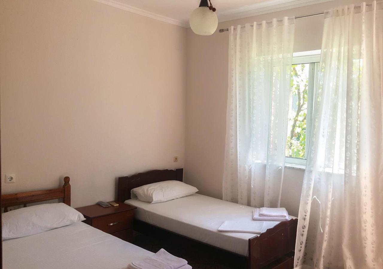 Vita Apartment - Spacious Garden And Balcony 5 Min To Beach & Center Ksamil Extérieur photo
