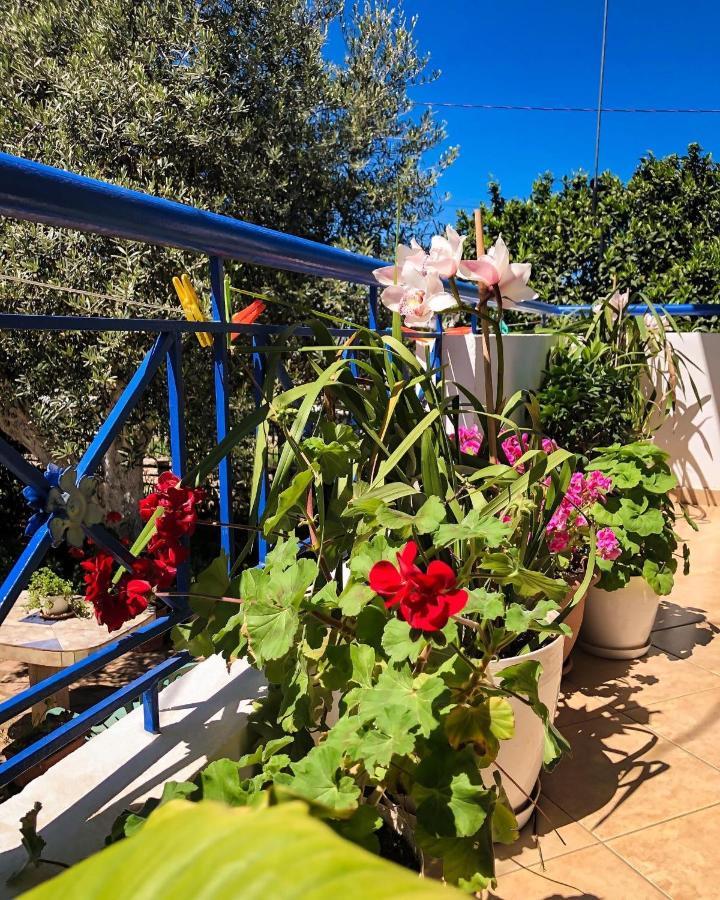 Vita Apartment - Spacious Garden And Balcony 5 Min To Beach & Center Ksamil Extérieur photo