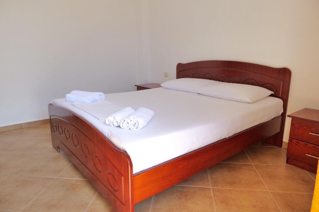 Vita Apartment - Spacious Garden And Balcony 5 Min To Beach & Center Ksamil Extérieur photo