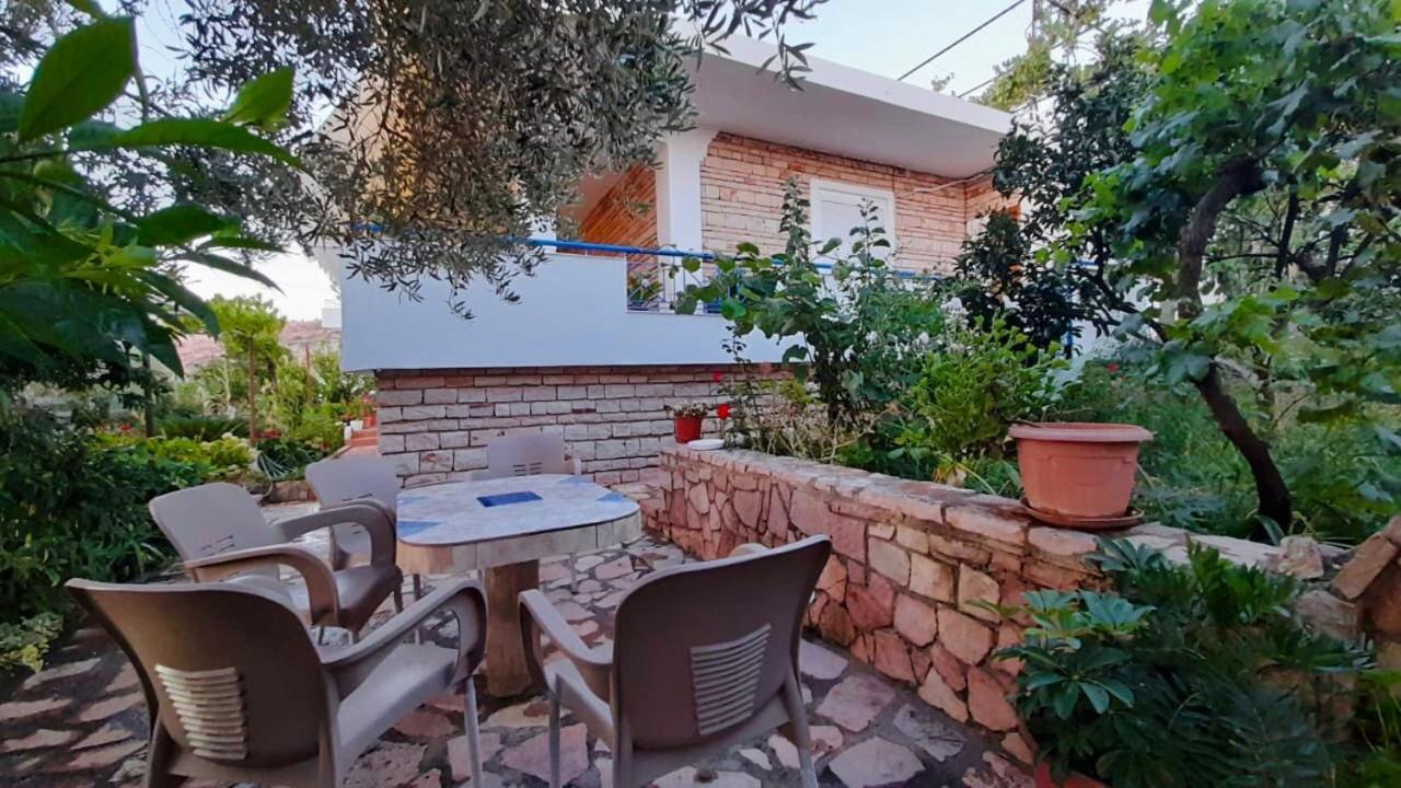 Vita Apartment - Spacious Garden And Balcony 5 Min To Beach & Center Ksamil Extérieur photo