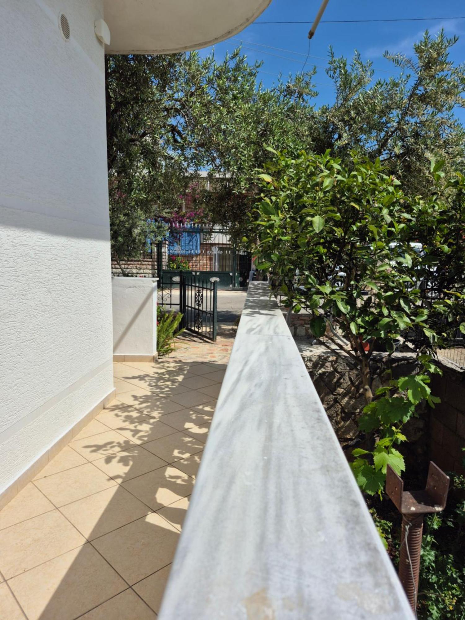 Vita Apartment - Spacious Garden And Balcony 5 Min To Beach & Center Ksamil Extérieur photo